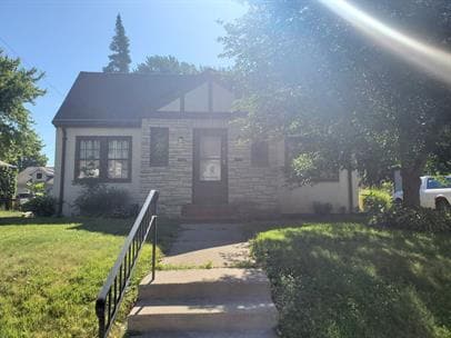 property at 4919 S 34th Ave