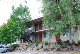 Seabreeze Apartments in Seattle, WA - Building Photo - Building Photo