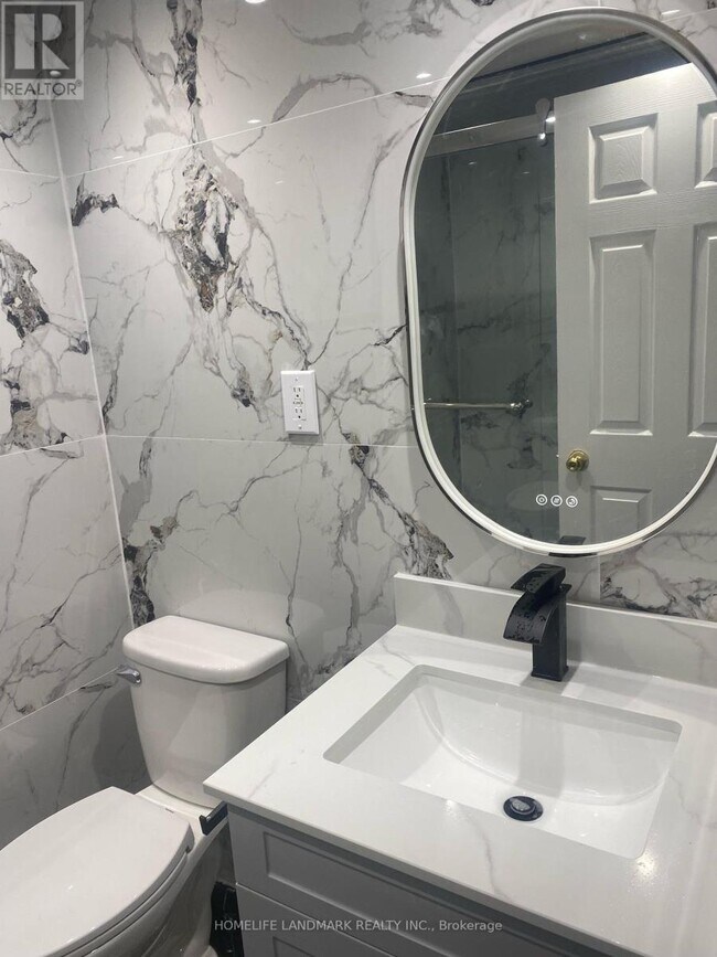 21 James Edward Dr in Markham, ON - Building Photo - Building Photo