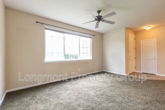 1420 Whitehall Dr in Longmont, CO - Building Photo - Building Photo
