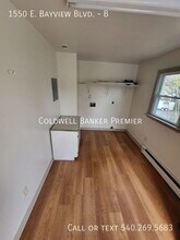 1550 E Bayview Blvd in Norfolk, VA - Building Photo - Building Photo