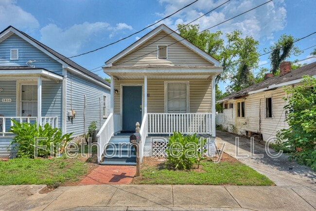 property at 1418 Maple St