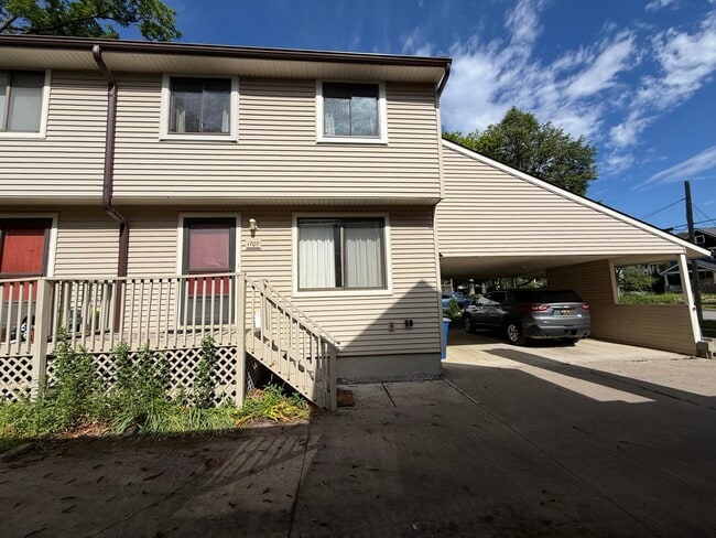 property at 1707 Dexter Ave