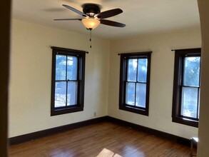 624 E Mill St, Unit N8120 #4 in Plymouth, WI - Foto de edificio - Building Photo
