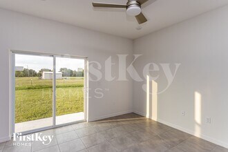 588 Crown Rose Dr in Bartow, FL - Foto de edificio - Building Photo