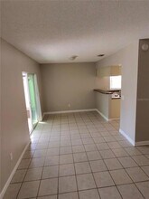 1912 Crown Park Dr in Valrico, FL - Foto de edificio - Building Photo