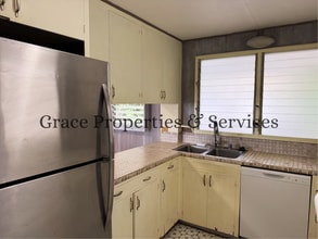 1901 Iwi Way in Honolulu, HI - Building Photo - Building Photo