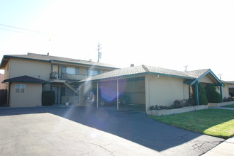 1036 Lupin Dr in Salinas, CA - Building Photo - Building Photo