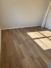 185 Parkview Dr in Trenton, IL - Building Photo - Building Photo