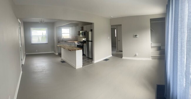 property at 6952 Beechmont Ave