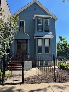 1701 N Fairfield Ave in Chicago, IL - Building Photo