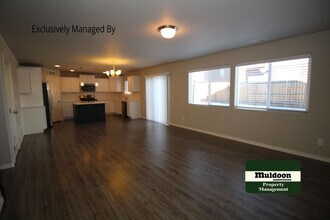 7250 Silver Moon Dr in Colorado Springs, CO - Building Photo - Building Photo