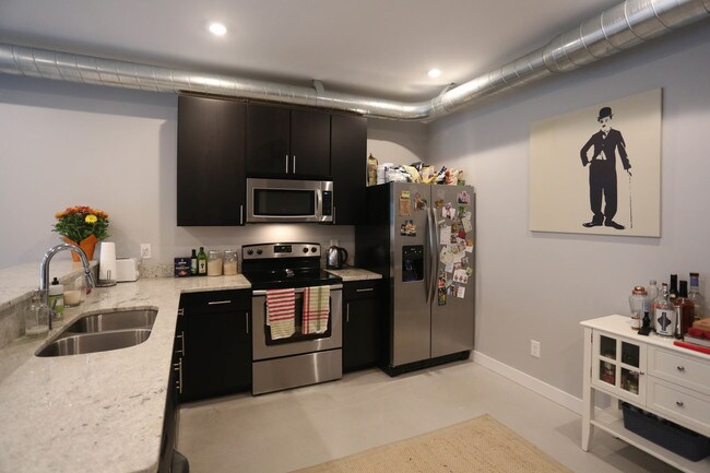 4321 Grove in St. Louis, MO - Building Photo - Interior Photo