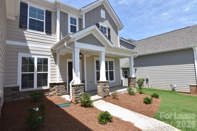 1133 Overlake Dr in Belmont, NC - Building Photo - Building Photo