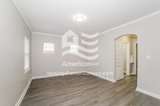 813 W Melbourne Ave in Peoria, IL - Building Photo - Building Photo