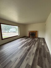 12 University Ave W in Minot, ND - Building Photo - Building Photo
