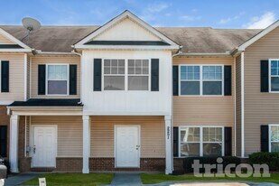 2251 Bigwood Trail, Unit Private in Atlanta, GA - Building Photo
