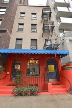 352 E 55th St in New York, NY - Building Photo - Building Photo