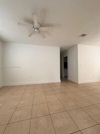 2950 NW 5th Ct in Fort Lauderdale, FL - Building Photo - Building Photo