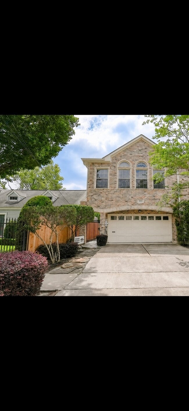 property at 1735 Michigan St