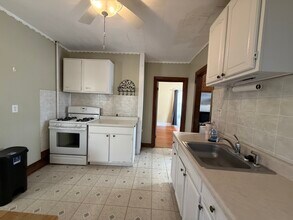 53 Litchfield St, Unit 1 in Boston, MA - Building Photo - Building Photo