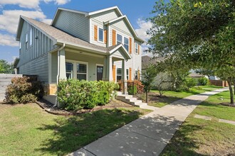 8712 Slater Dr in Austin, TX - Building Photo - Building Photo