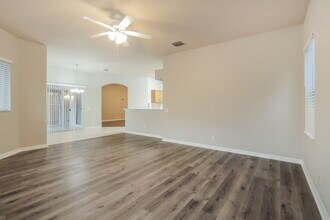 1635 Regal Mist Loop in Trinity, FL - Building Photo - Building Photo