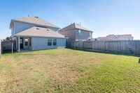 5611 Plantation Forest Dr in Katy, TX - Foto de edificio - Building Photo