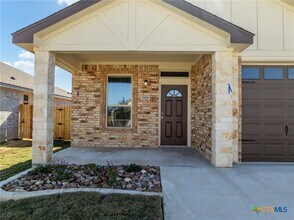 5106 Rose Gdn Lp in Killeen, TX - Foto de edificio - Building Photo