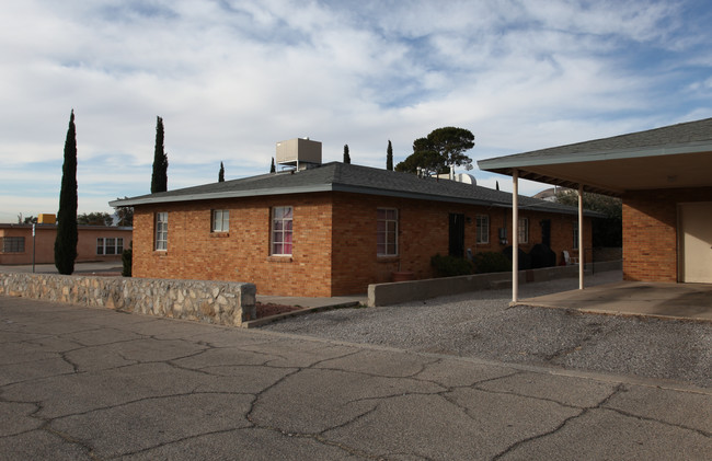 3258 Altura Ave in El Paso, TX - Building Photo - Building Photo