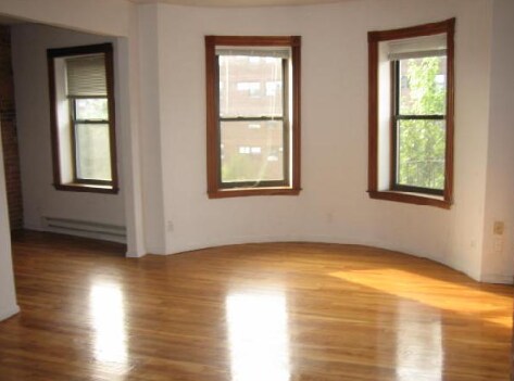 752 Tremont St, Unit 3 in Boston, MA - Building Photo