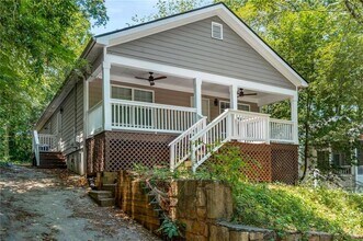 1001 Sims St SW in Atlanta, GA - Building Photo - Building Photo