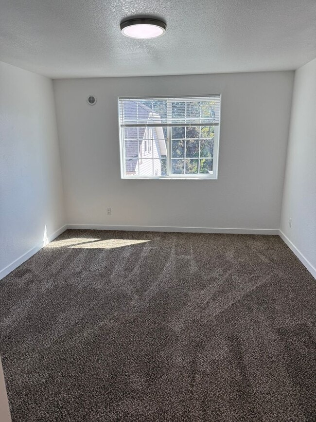 property at 613 SW Utah St