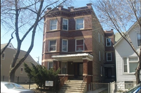 2122 N Keeler Ave in Chicago, IL - Building Photo