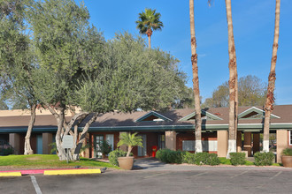 Arbor Village in Phoenix, AZ - Foto de edificio - Building Photo