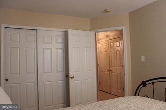 14186 Hunters Run Way in Gainesville, VA - Building Photo - Building Photo