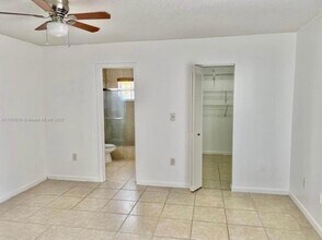 12035 SW 19th Terrace-Unit -47 in Miami, FL - Building Photo - Building Photo