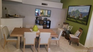 5065 Wiles Rd-Unit -30D in Coconut Creek, FL - Building Photo - Building Photo