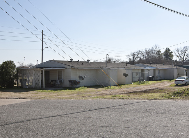 Circle Drive Apartments in Bossier City, LA - Building Photo - Building Photo