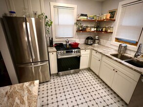 5815 Holden St in Pittsburgh, PA - Building Photo - Building Photo