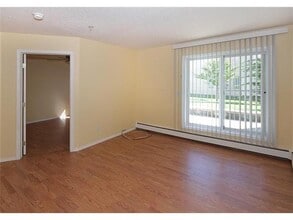 260-260 Shawville Way SE in Calgary, AB - Building Photo - Building Photo