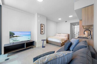 121 NE 5th St, Unit SI ID1509615P in Miami, FL - Building Photo - Building Photo