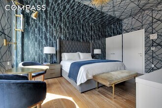 287 E Houston St in New York, NY - Foto de edificio - Building Photo