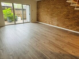 7841 Rue St Cyr St in Houston, TX - Building Photo