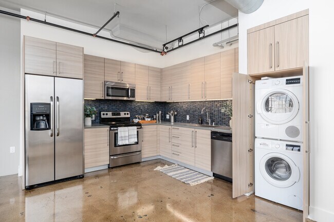 Maxfield Lofts in Los Angeles, CA - Foto de edificio - Interior Photo