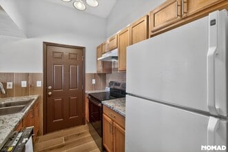 17465 E Plateau Dr in Aurora, CO - Building Photo - Building Photo