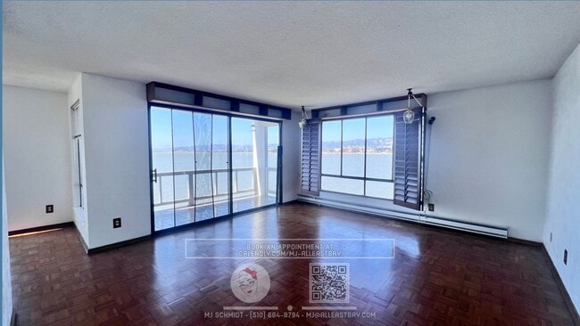 8 Commodore Dr in Emeryville, CA - Building Photo - Building Photo