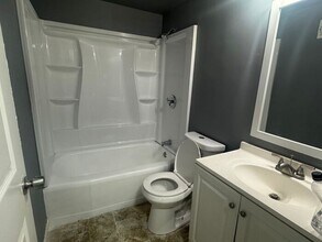 145 N Harvey Ave in Ferguson, MO - Building Photo - Building Photo