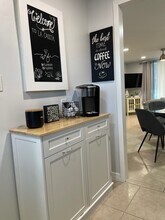 170 Turtle Lake Ct in Naples, FL - Building Photo - Building Photo