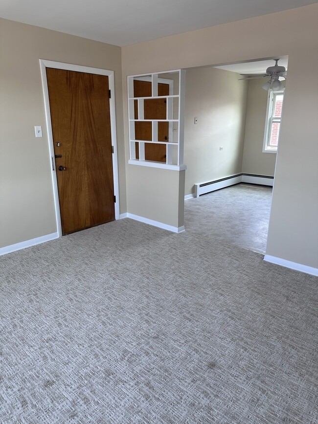 2221 S 17th Ave in North Riverside, IL - Building Photo - Building Photo